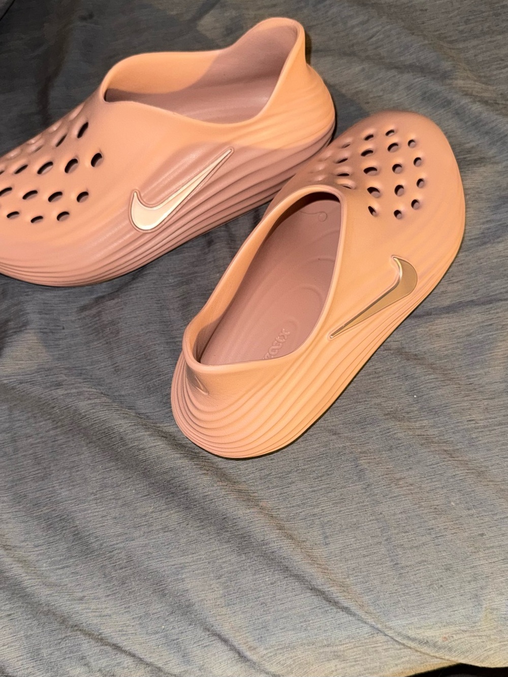 Nike Women's Nike ReactX Peach Pink Slip-On Clog with Metallic Swoosh
